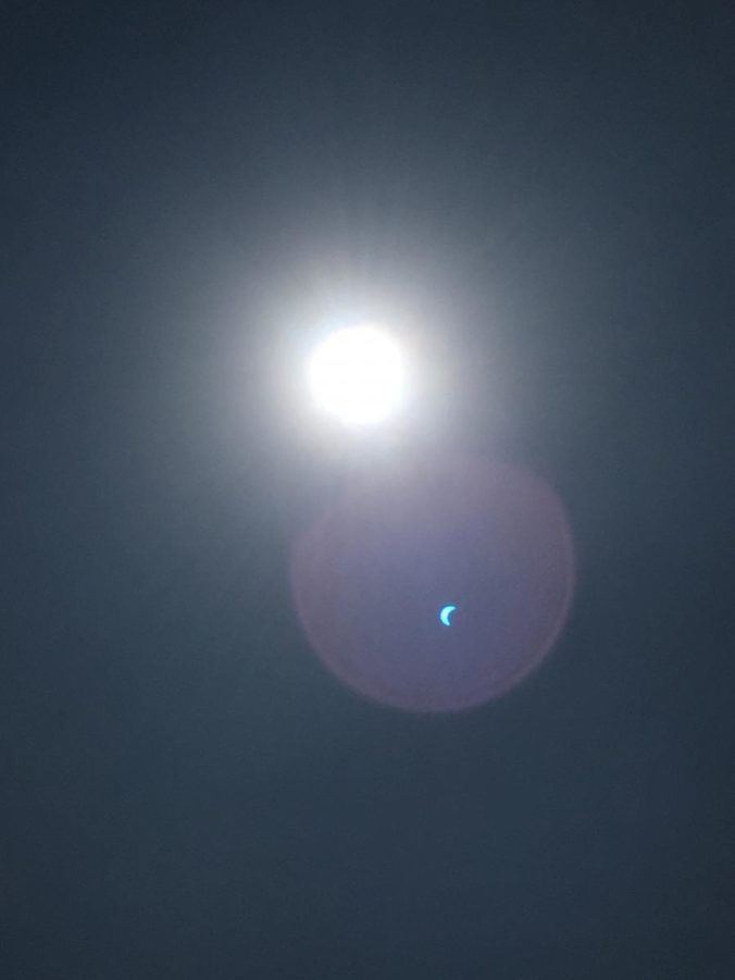 2017 solar eclipse partial eclipse in lens effect