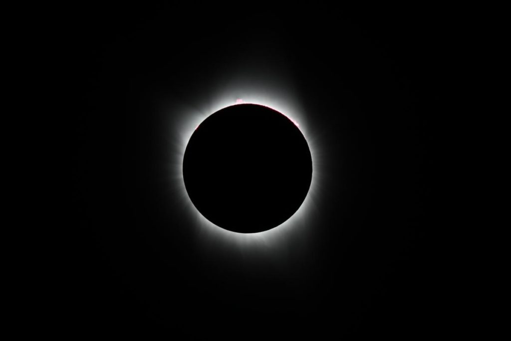 2017 solar eclipse totality less corona - David Morris